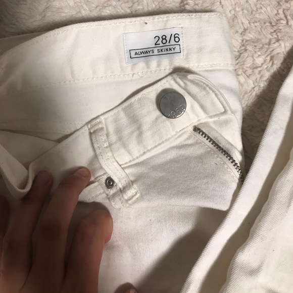 Gap White Skinny Jeans - Picture 2 of 2